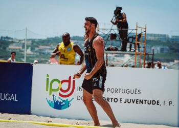 Campeão de andebol de praia decide-se no domingo