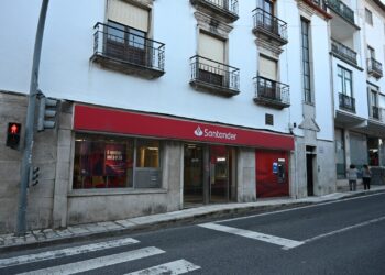 População de Mira de Aire contesta fecho de única agência bancária da freguesia