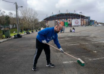 Leiria mobiliza voluntários para limpar freguesias no sábado às 14 horas