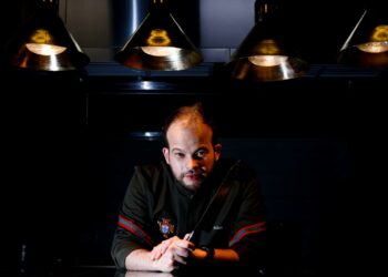 Chef Flávio. Cozinhar para campeões e nutrir resultados fora das quatro linhas
