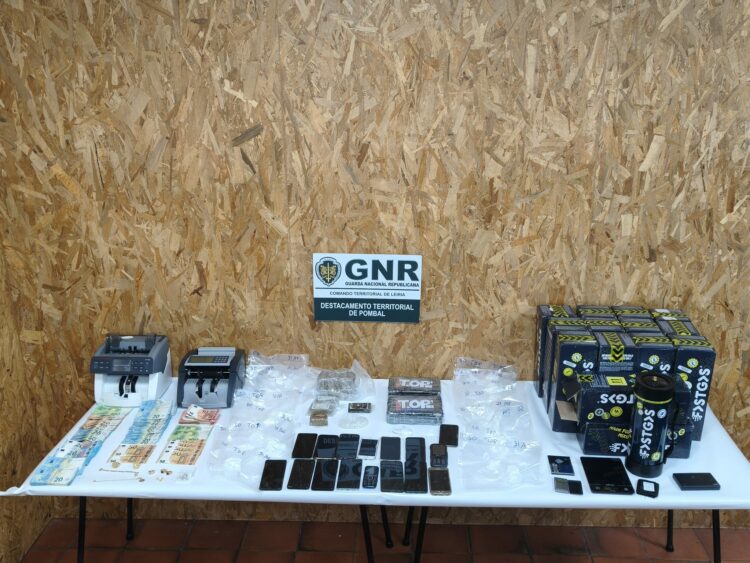 GNR de Pombal detém quatro suspeitos com mais de 17 mil doses de cocaína
