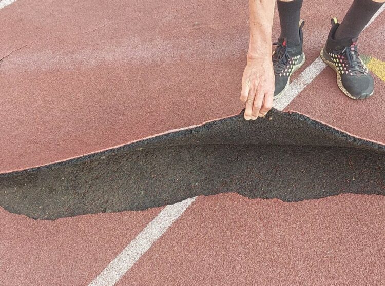 Pista de atletismo de Leiria volta a sofrer danos