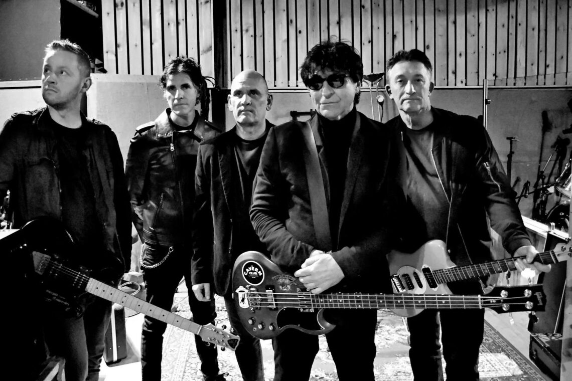 Extramuralhas: The Chameleons lideram cartaz com Moonspell e IAMX