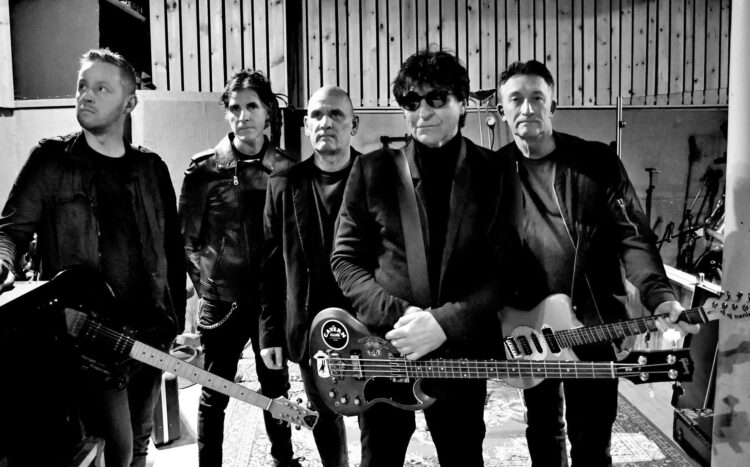 Extramuralhas: The Chameleons lideram cartaz com Moonspell e IAMX