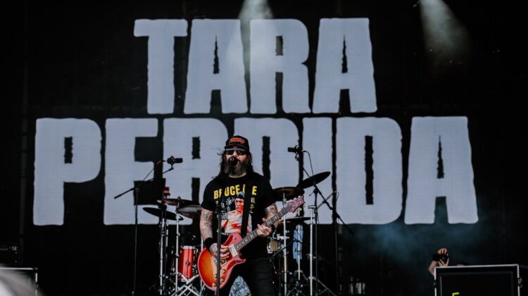 Pluto e Tara Perdida lideram cartaz do Pigs Rock