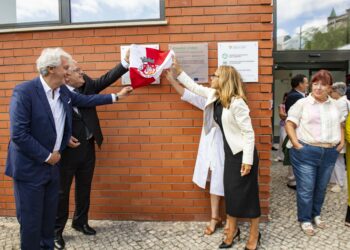 Porto de Mós inaugura obras de centro de saúde e pede mais três médicos