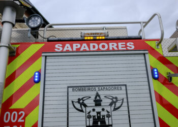 Incêndio deflagra no edifício do bowling em Leiria