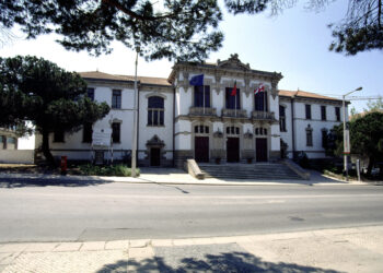 Leiria não mexe nas taxa de IMI, derrama e participação do IRS