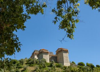 Ourém abre concurso para construção de acesso mecânico ao castelo