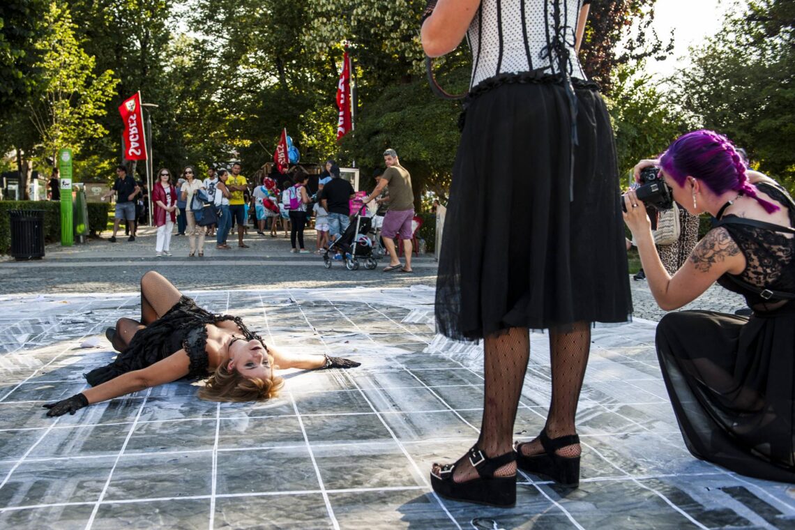 Depois de oito edições no castelo de Leiria, em 2018 o festival desceu à cidade e passou de Entremuralhas a Extramuralhas