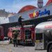 Incêndio provoca danos num espaço para a prática de ‘bowling’ em Leiria