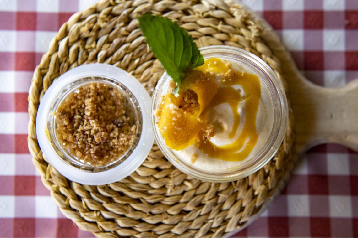 No final chegaram a tradicional brisa do Lis e um mascarpone fresco com crumble