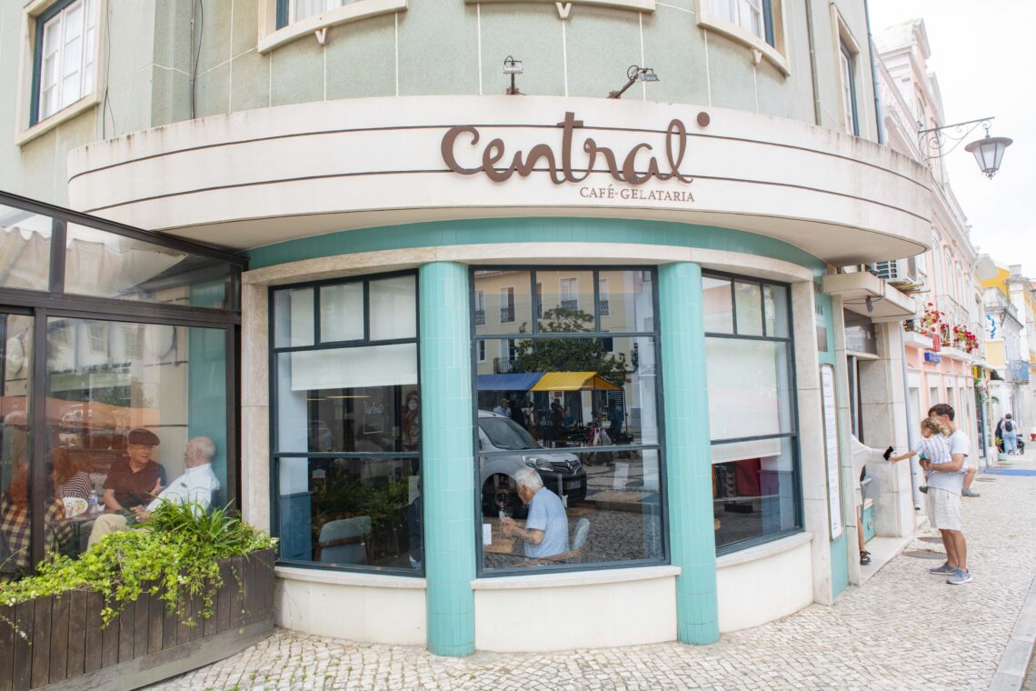 Quando lojas do presente são portal  para o passado