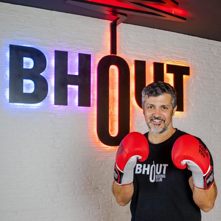 Bhout ganha contrato de 1 milhão no Chile