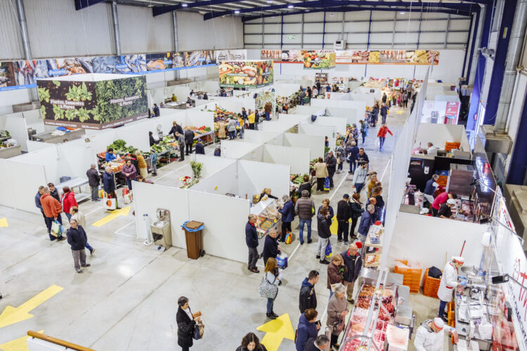 Mercado funcionava, até Janeiro, no Parque Municipal de Exposições