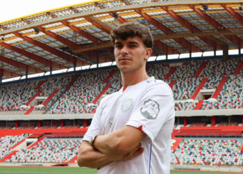 União de Leiria reforça defesa com Miguel Nóbrega