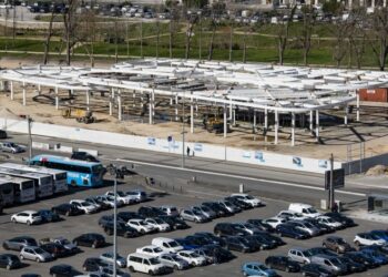 Obras do terminal, da escola D. Dinis e do topo norte derrapam para 2027