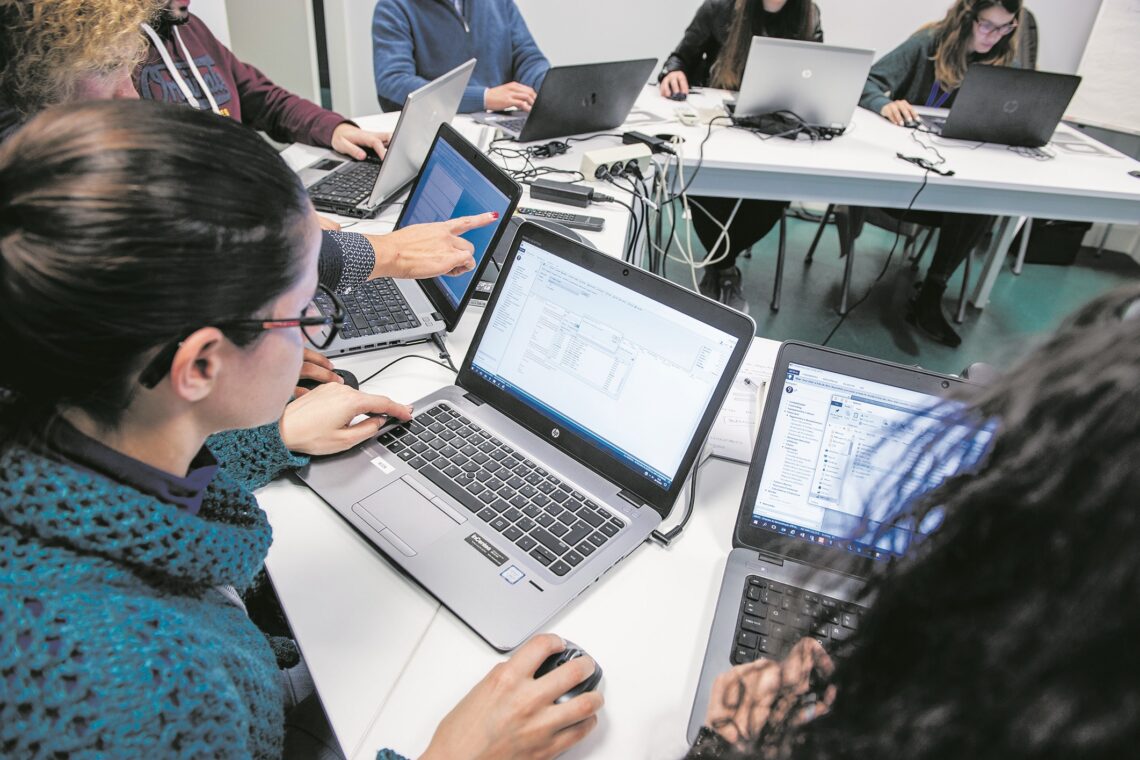 Sistemas de Computação e Redes lidera oferta de novos cursos profissionais na região