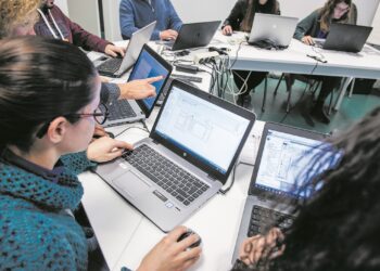 Sistemas de Computação e Redes lidera oferta de novos cursos profissionais na região