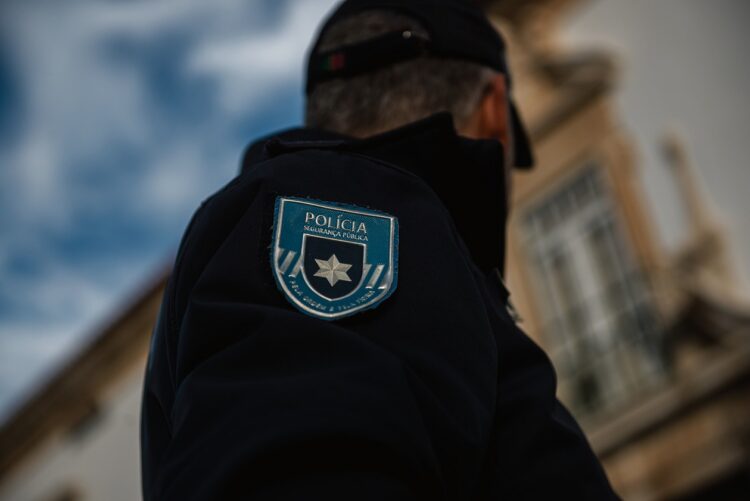 Operação da PSP culmina com detenção de procurado e localização de menores evadidos na Marinha Grande