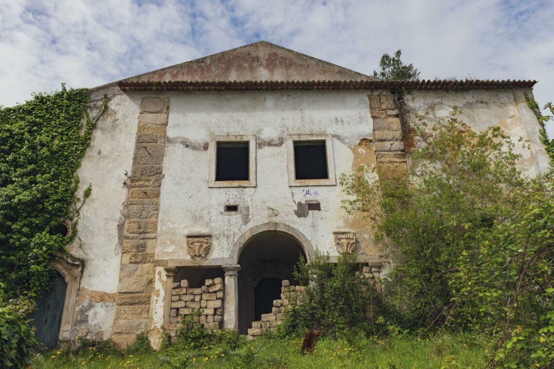O imóvel, com zonas que remontam ao século XVII, está há décadas desocupado