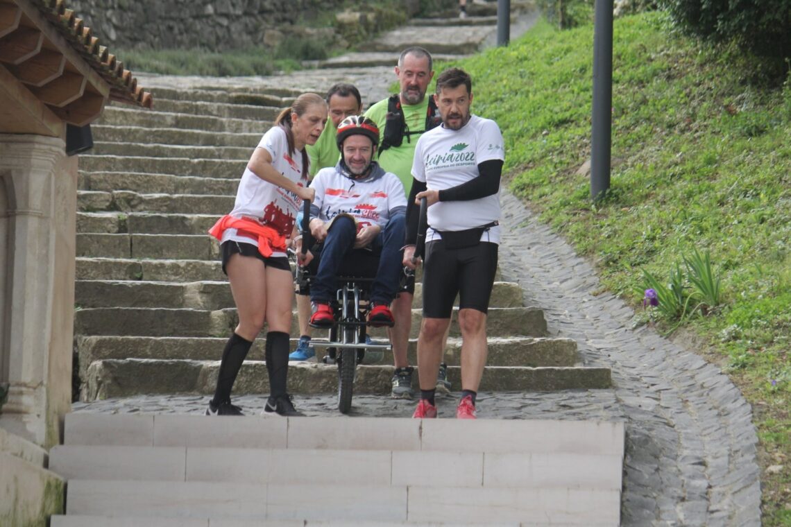 Carlos Serrada voltou ao castelo de Leiria 30 anos depois numa 'joelette'