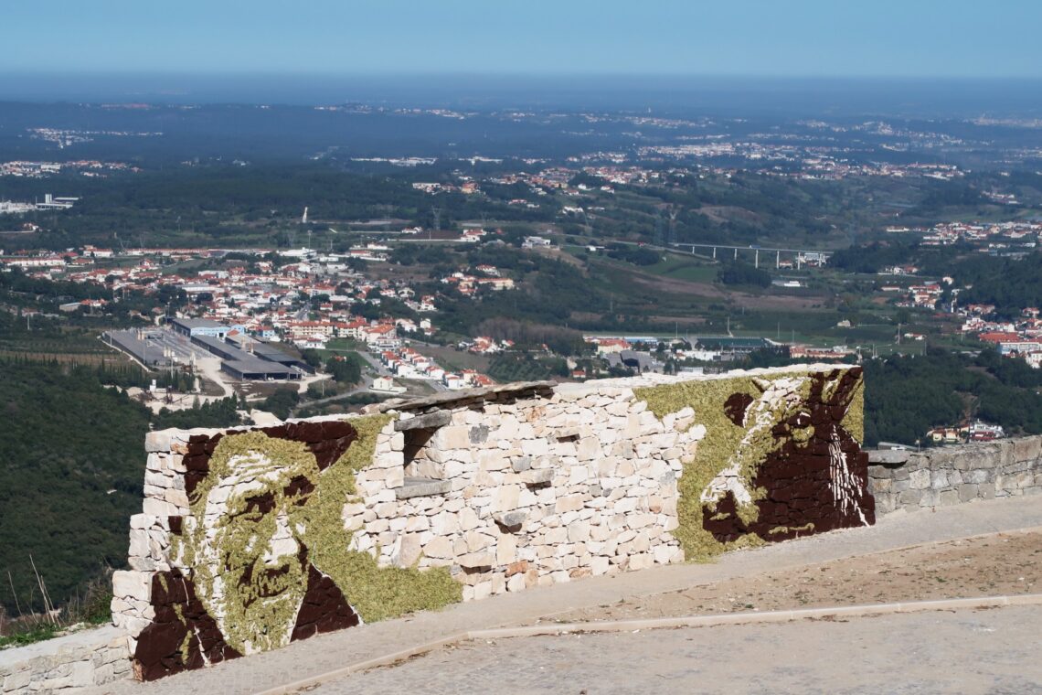Miradouro de Chão das Pias, uma “varanda” sobre Porto de Mós