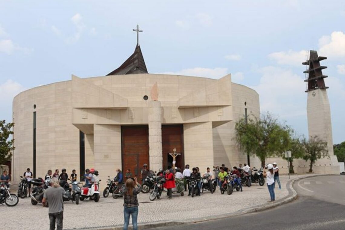 Cortejo percorreu principais ruas das paróquias