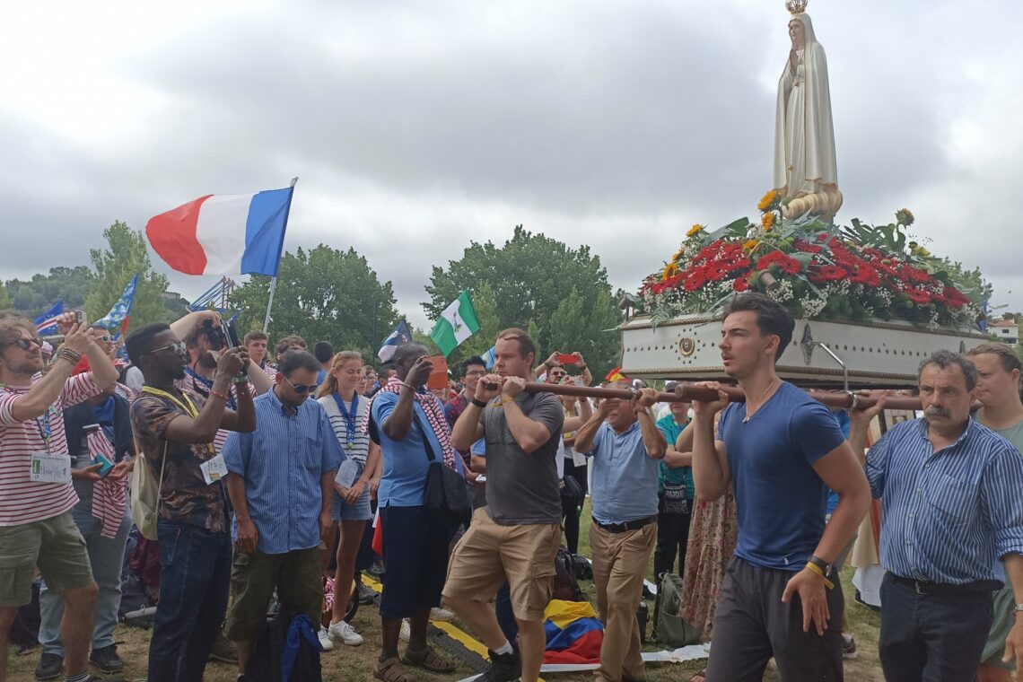 “Festa da juventude do mundo” encheu Jardim da Almuinha, em Leiria