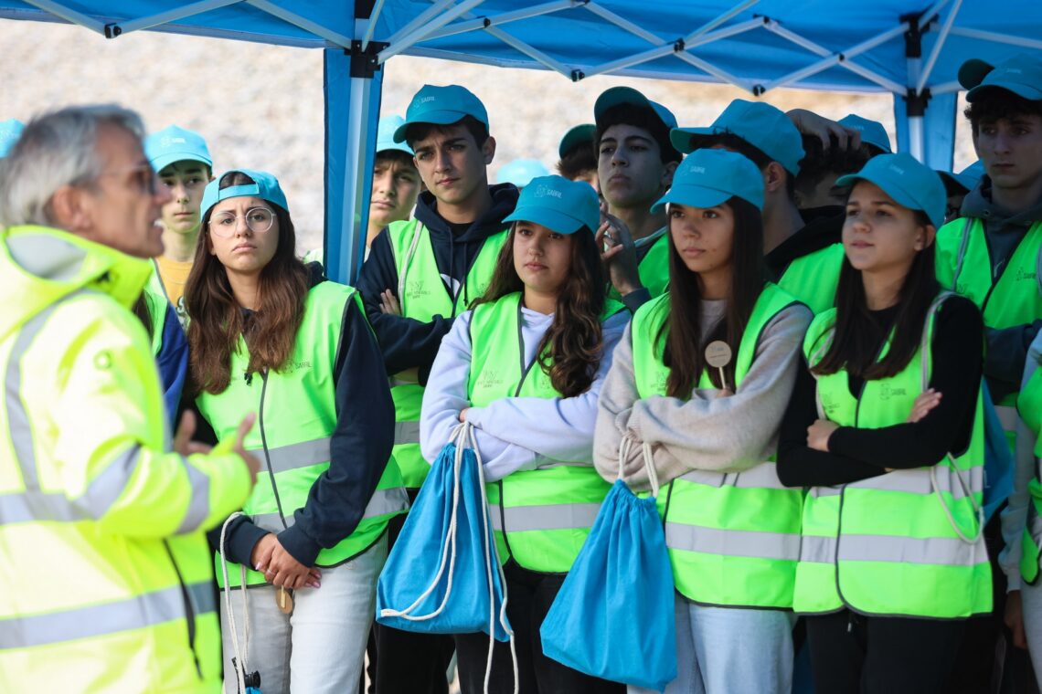 Mais de 70 alunos da escola do I ciclo da Albergaria, do 1.º aos 4.º anos, e do 9.º ano do Externato Escolar local
