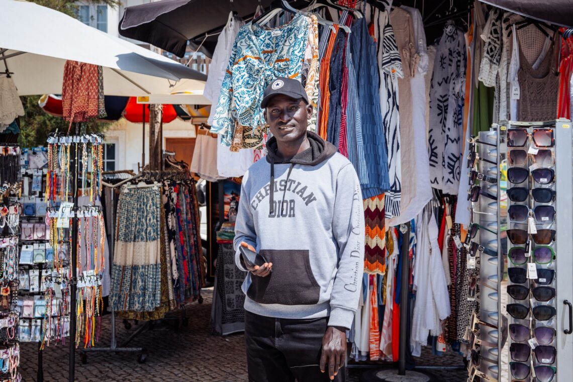 Há mar e mar,  há vender e comprar