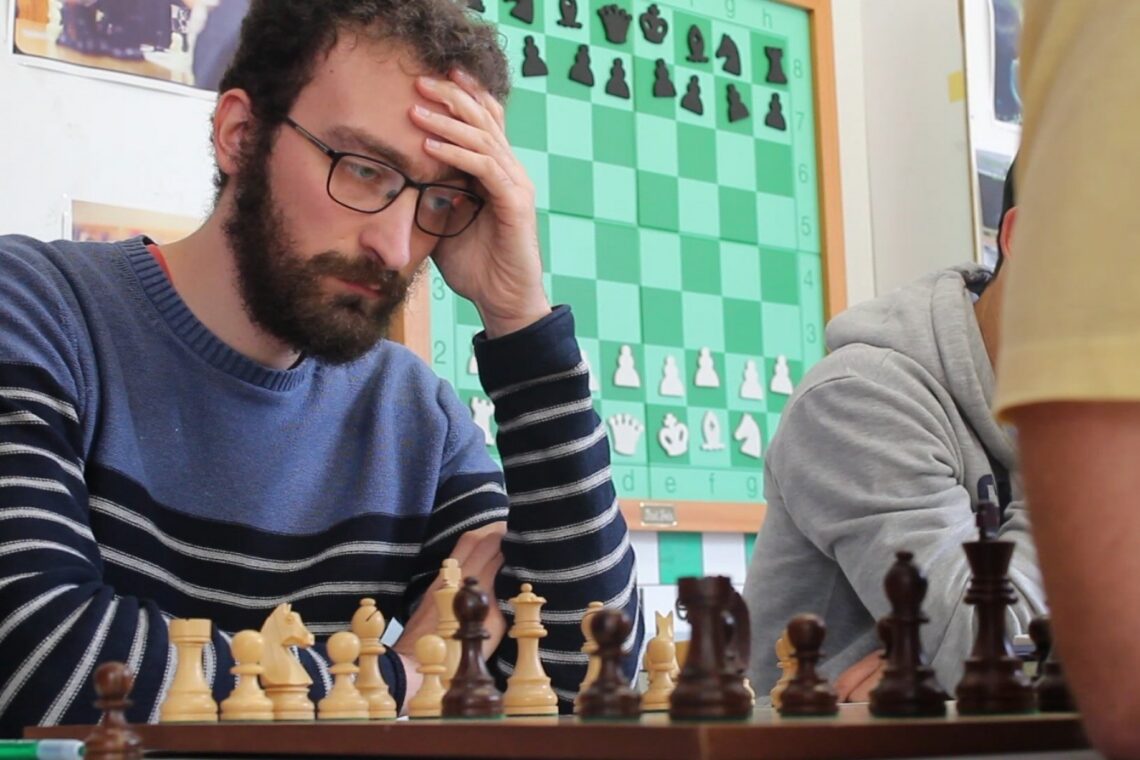 Daniel Bray, Miguel Simões, André Pinto, Alberto Negrão, Rodrigo Basílio e o “druida” José Bray constituíram a equipa que atingiu o mais alto patamar do campeonato Português de xadrez