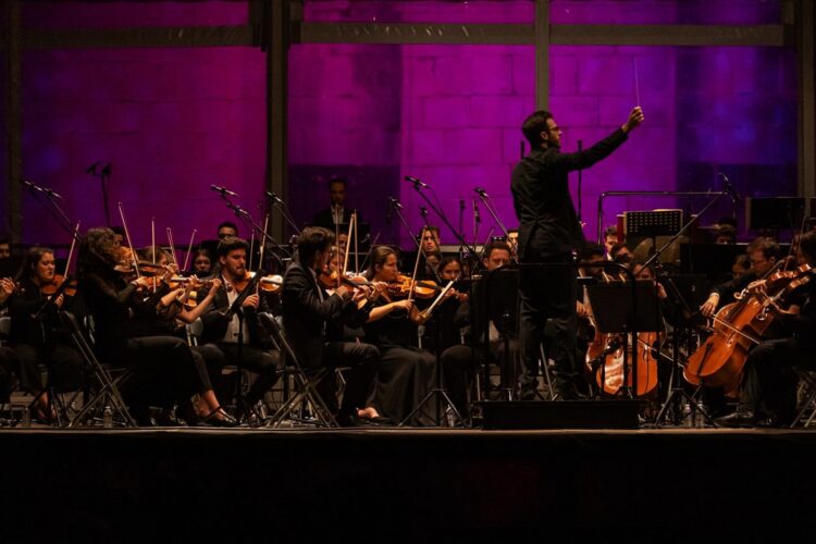 Actuação da Orquestra XXI na Cerca do Mosteiro em 2023