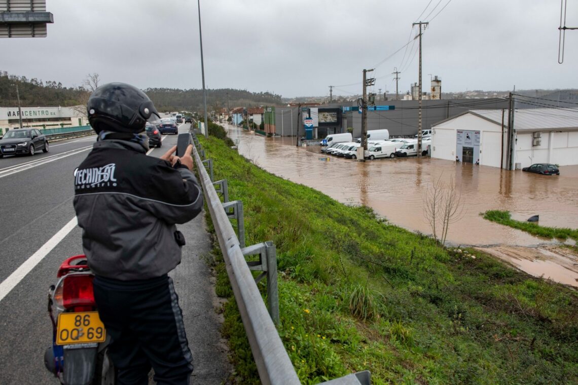 Imagens das inundações em Leiria