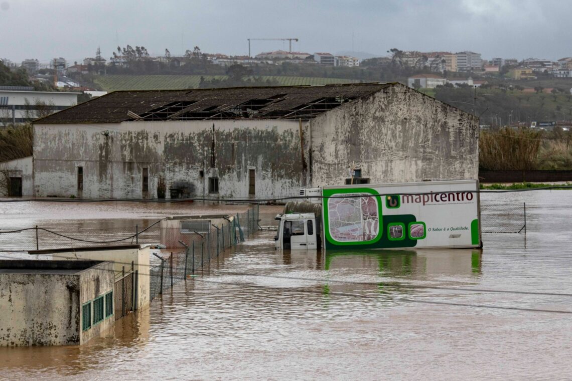Imagens das inundações em Leiria