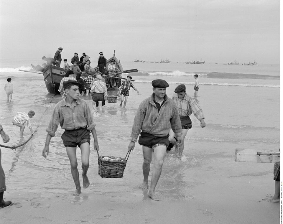 A Praia pela objectiva de Artur Pastor