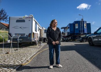 Em Maio, vive-se sobre rodas nesta aldeia de feirantes