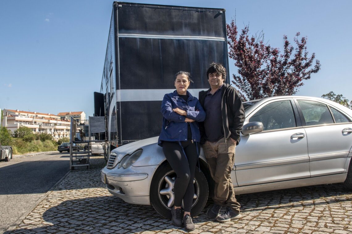 Em Maio, vive-se sobre rodas nesta aldeia de feirantes