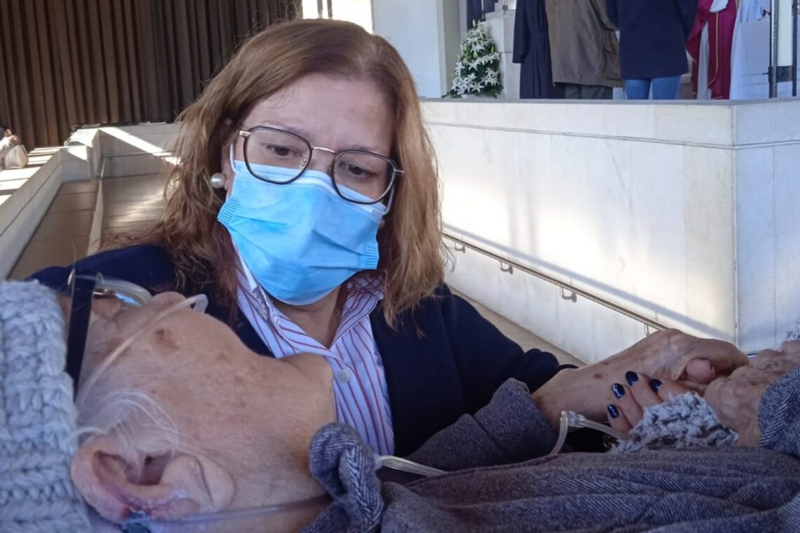 Doente de 89 anos, de Colmeias, Leiria, é devota de Nossa Senhora de Fátima