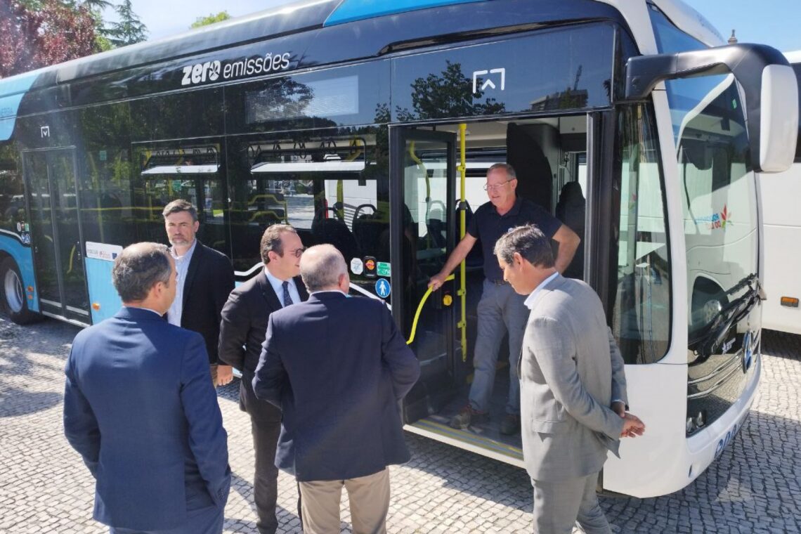 Autocarros serão utilizados na rede Mobilis