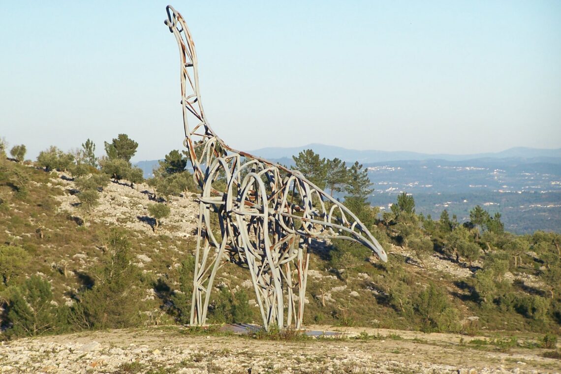 Monumento Natural das Pegadas de Dinossáurios da Serras de Aire