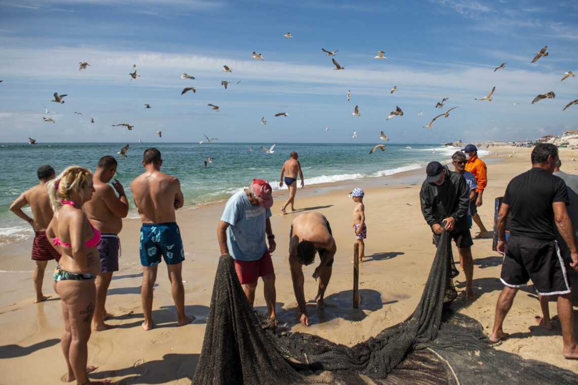 Arte xávega na Praia da Vieira