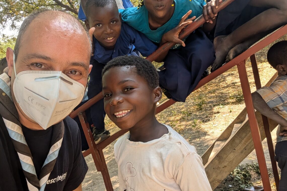 Artur Gomes integrou o grupo de escoteiros de Mira de Aire que esteve em Angola em 2024