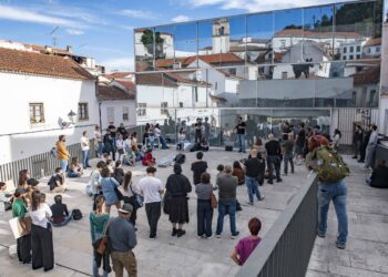 O problema da habitação foi tema de uma assembleia popular em Leiria no domingo