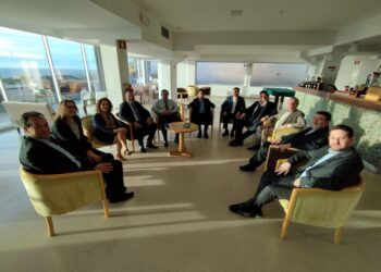 Representantes do Centimfe e da Universidade de Singapura com empresários da região de Leiria