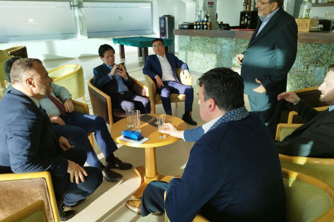 Representantes do Centimfe e da Universidade de Singapura com empresários da região de Leiria