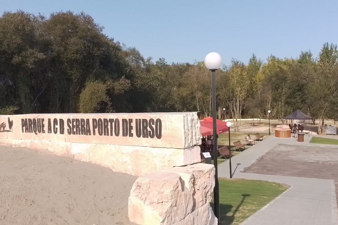 Espaço criado junto à sede da colectividade