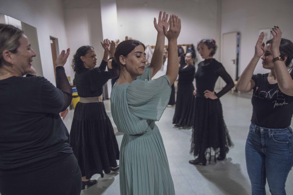 Aulas de flamenco do Ateneu cativam leirienses