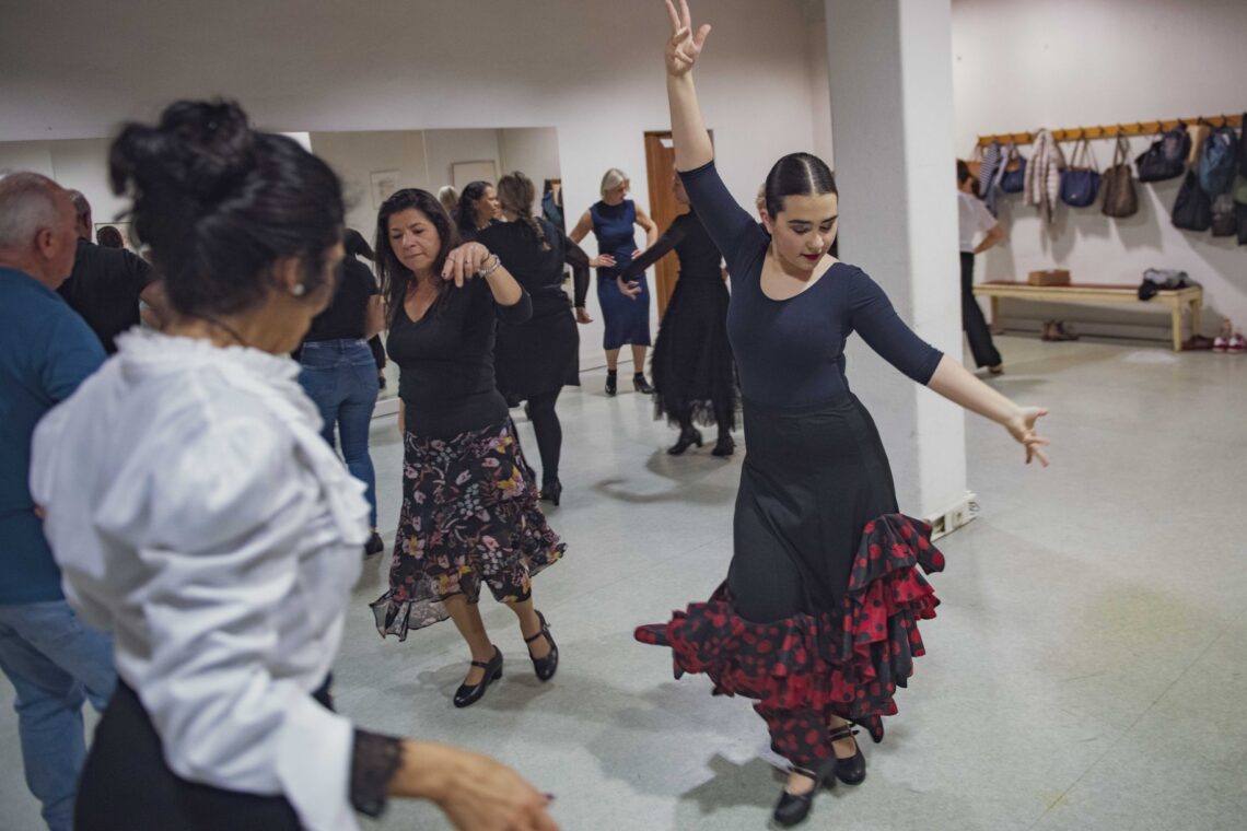 Aulas de flamenco do Ateneu cativam leirienses