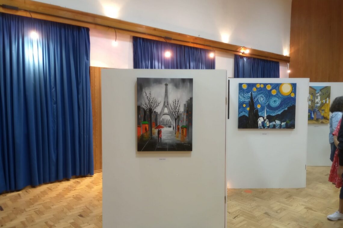 Biblioteca de Instrução Popular apresenta exposição de pintura durante Agosto